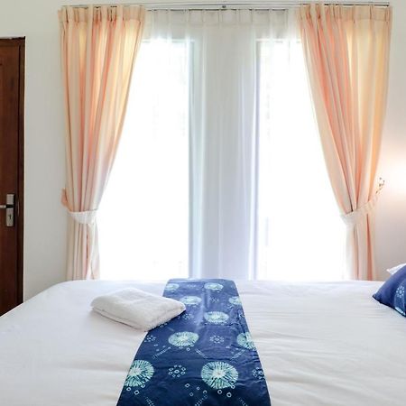 Balkondes Kenalan Hotel Magelang Exterior foto