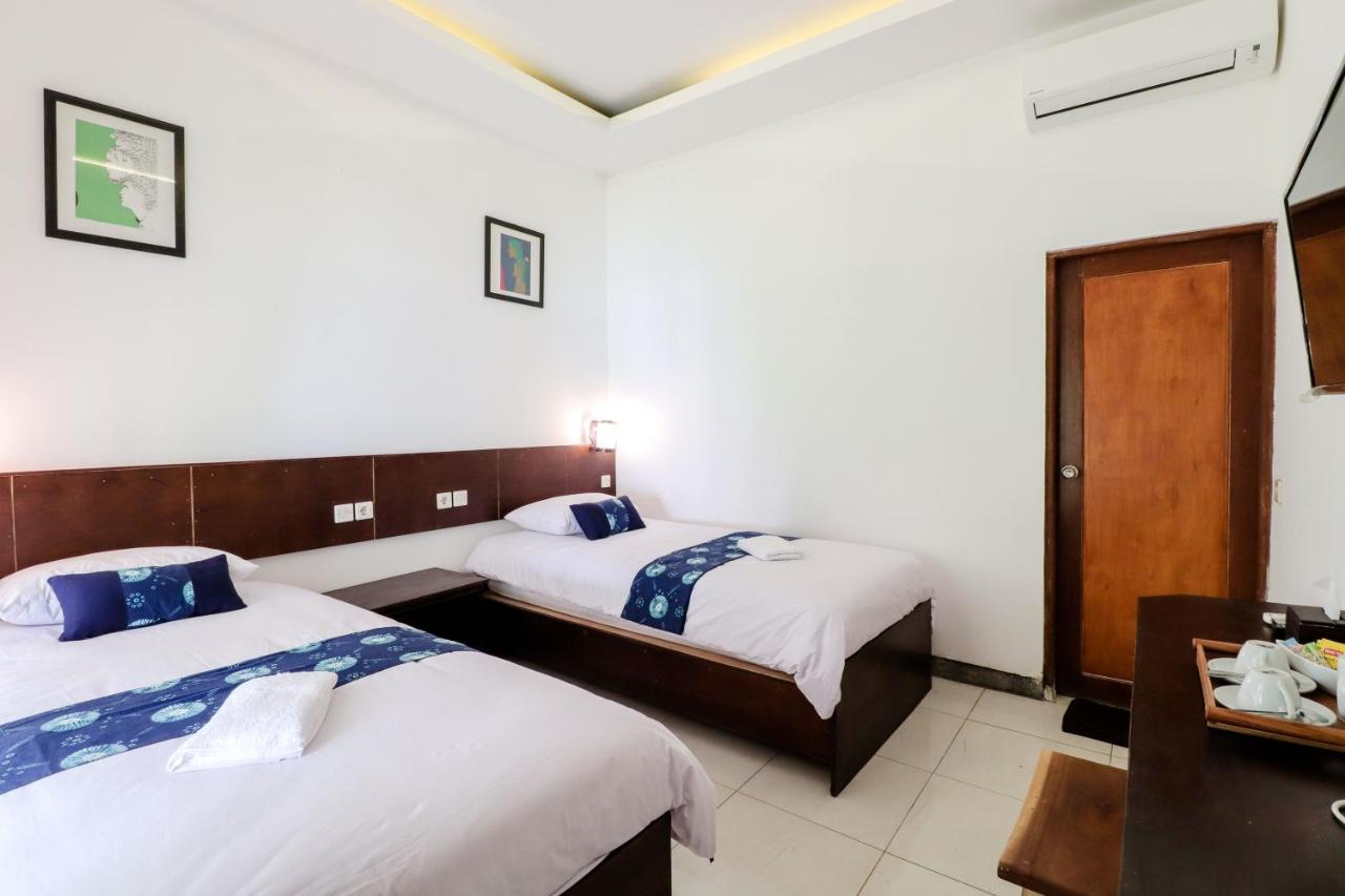 Balkondes Kenalan Hotel Magelang Exterior foto